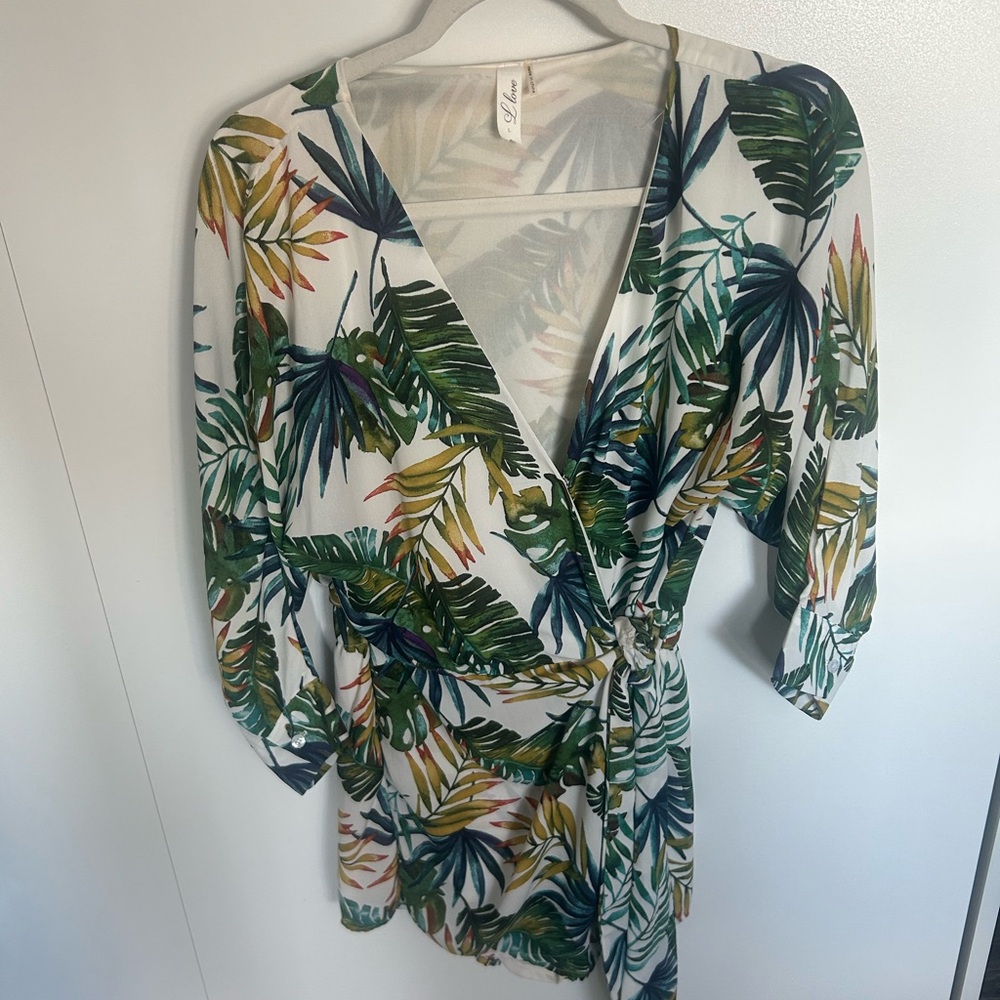 Love Tropical Leaf Print Romper - Picture 1 of 7